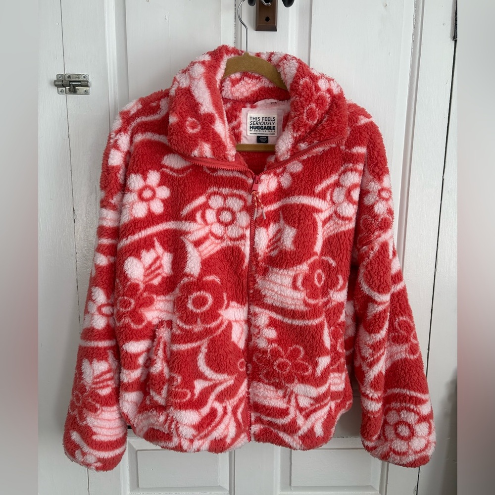 American Eagle Outfitters Red and Pink Sherpa Jacket